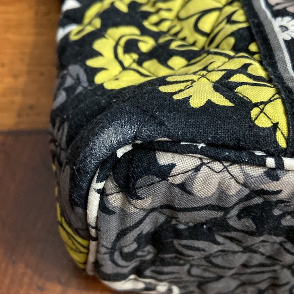 Vera Bradley small purse! Baroque design - Picture 6 of 10